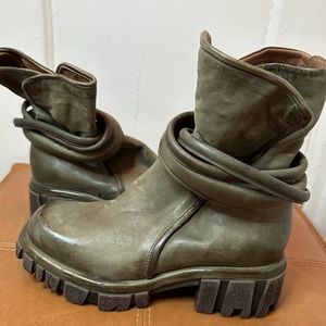 A.S. 98 Italian leather Lug Sole boot size 39